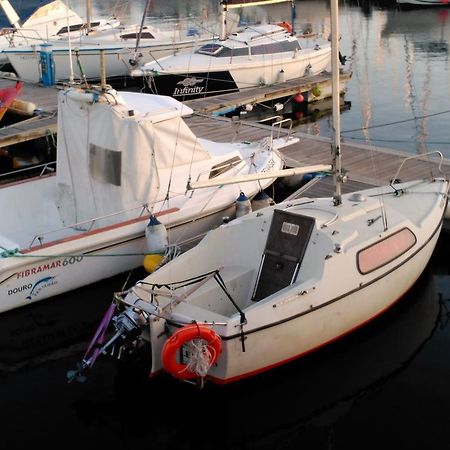 Готель Vrs - Low Cost Beach Boat Леса-да-Палмейра Екстер'єр фото